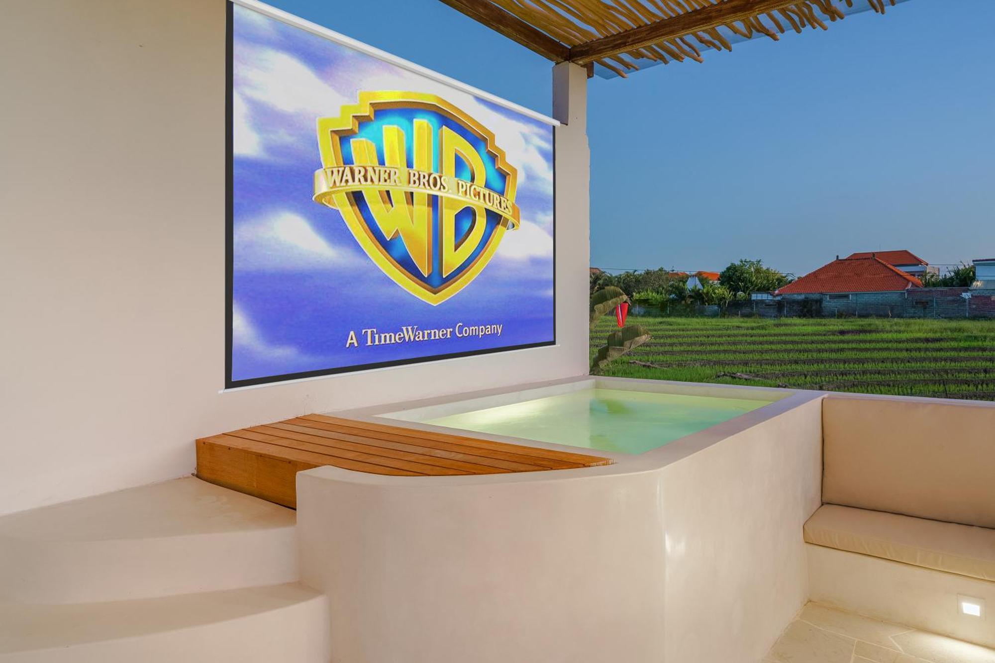 Paca - Rooftop, Outdoor Cinema & 2 Pools Overlooking Rice Fields *